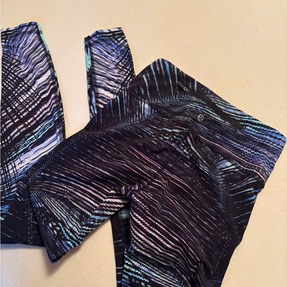 lululemon athletica Black and Blue Patterned Leggings